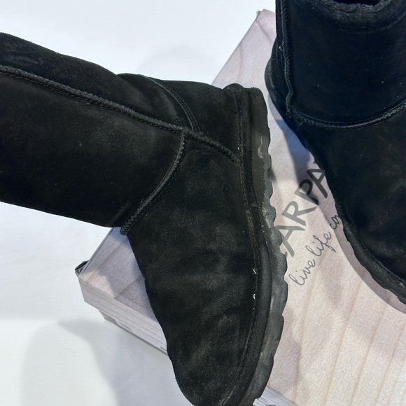 Bearpaw Elle Youth Short Black Winter Boots - Picture 10 of 10